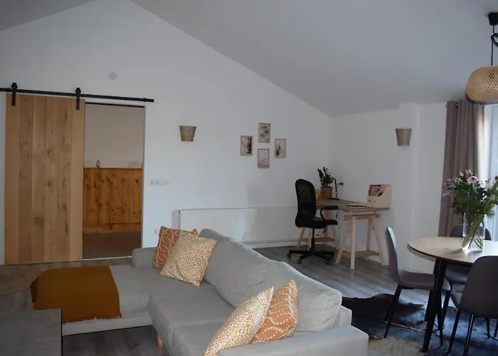 Bed & Breakfast Achter Ons