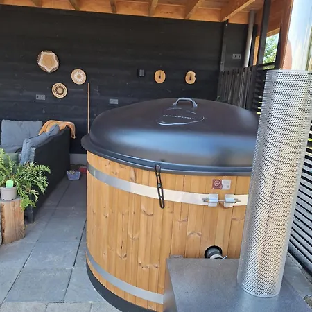 Bed & Breakfast Achter Ons