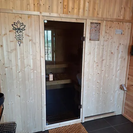 Achter Ons Bed & Breakfast